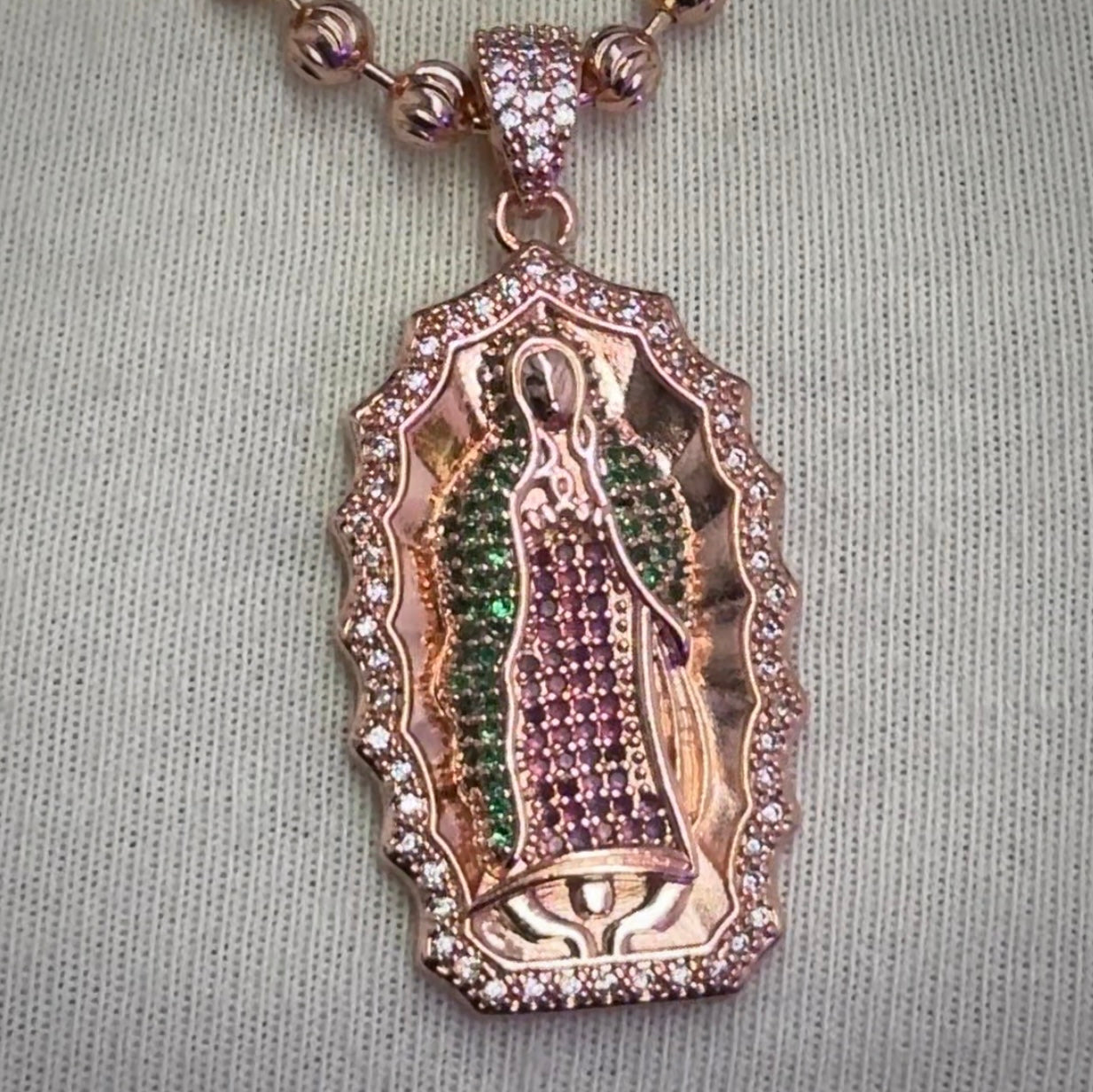 Dije de la virgen de Guadalupe