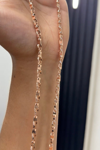 Cadena rústica con cristales oro rosa