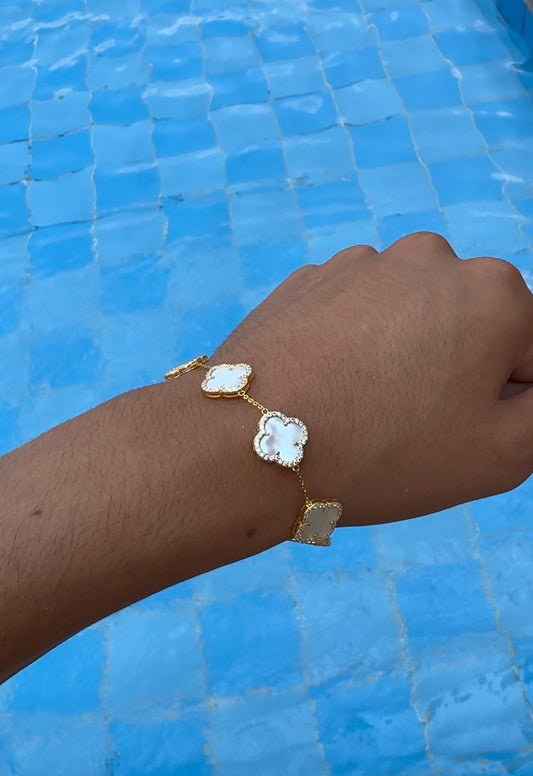 Pulsera Van Cleef blanco nácar con cristales